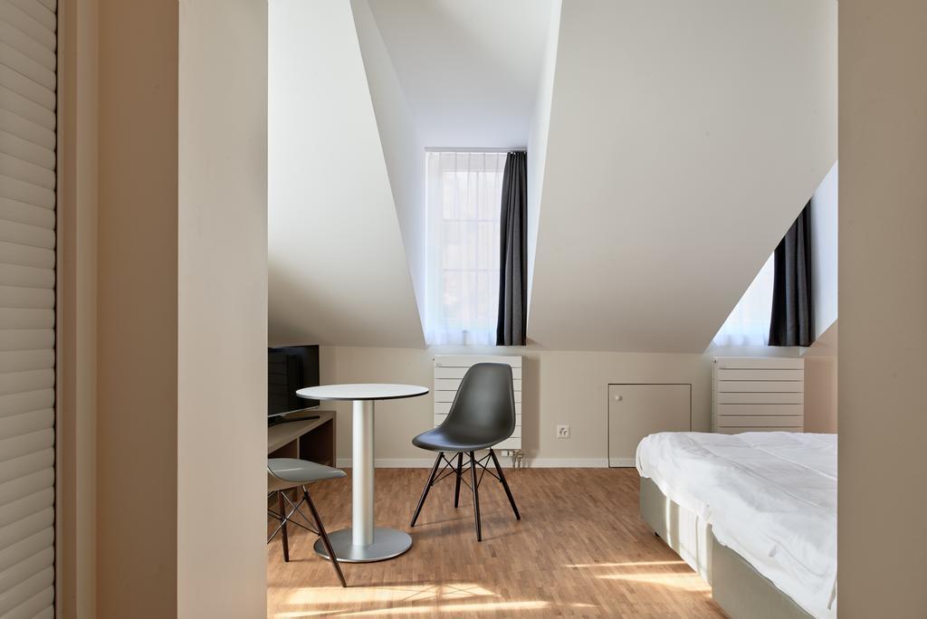 Hotel Hine Adon Fribourg Exteriör bild
