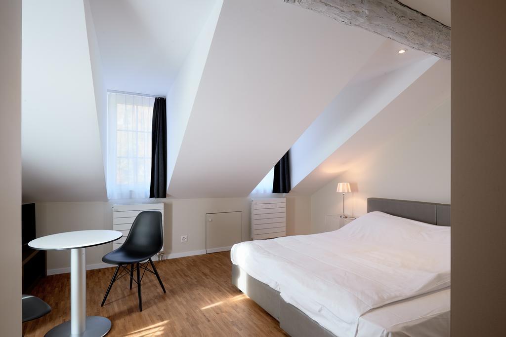 Hotel Hine Adon Fribourg Exteriör bild