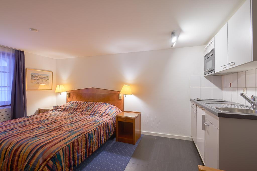 Hotel Hine Adon Fribourg Exteriör bild