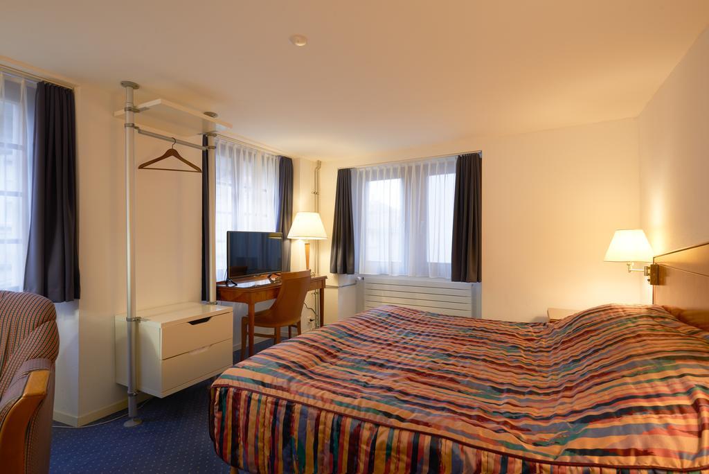 Hotel Hine Adon Fribourg Exteriör bild