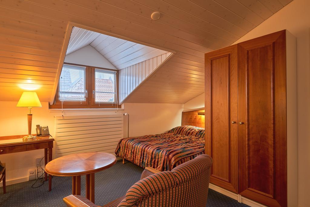 Hotel Hine Adon Fribourg Exteriör bild