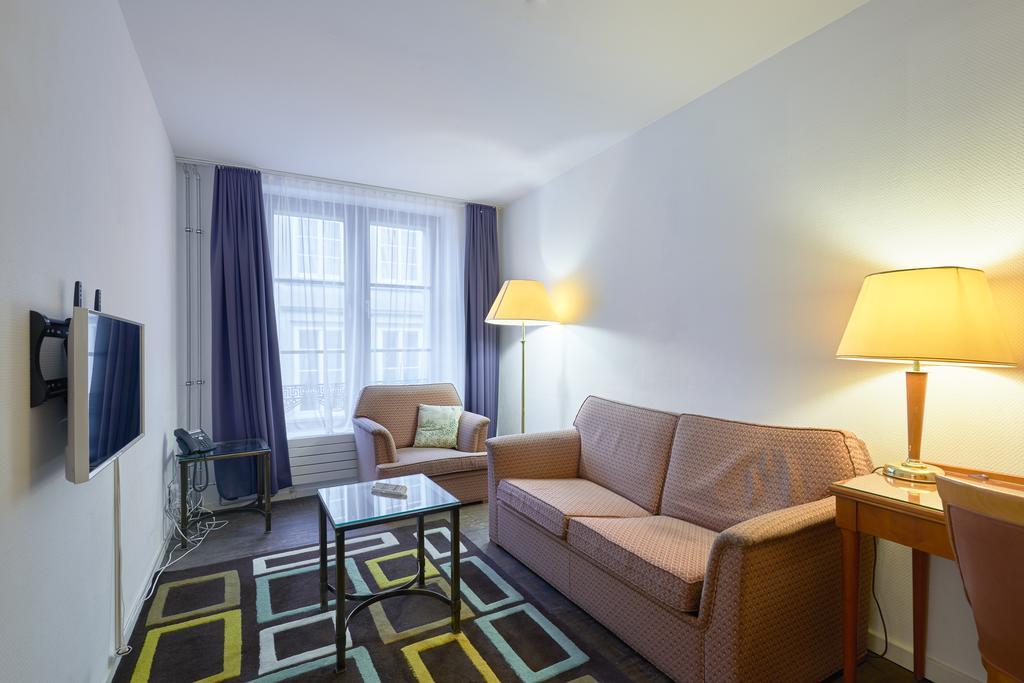 Hotel Hine Adon Fribourg Exteriör bild